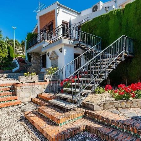 Spacious Villa With Private Pool In 모나칠 외부 사진