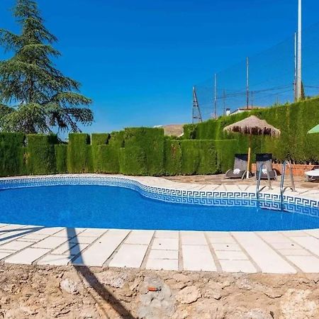 Spacious Villa With Private Pool In 모나칠 외부 사진